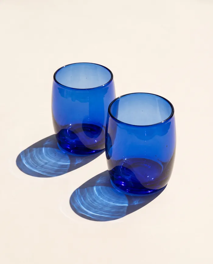 Lobethal tumblers: on a plain backdrop