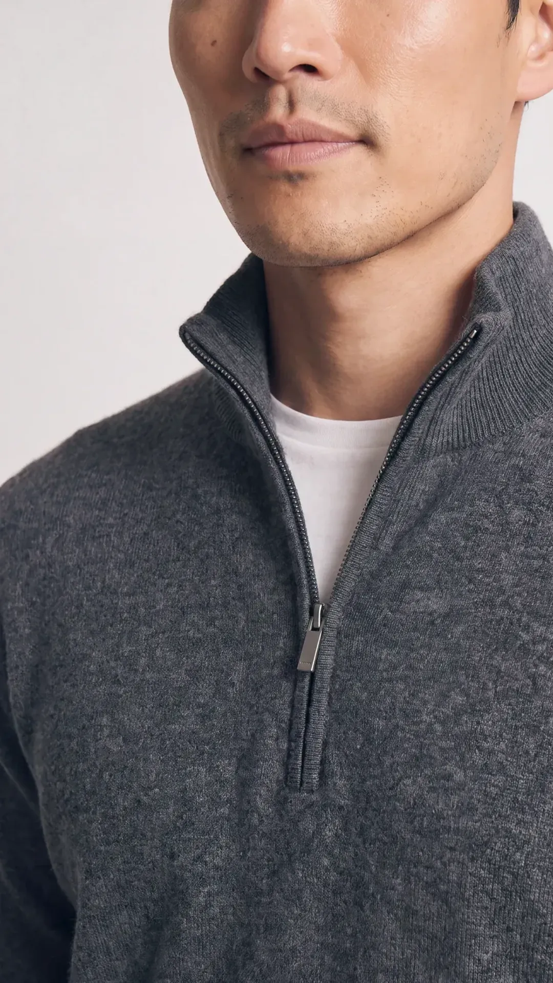 The knit, moving